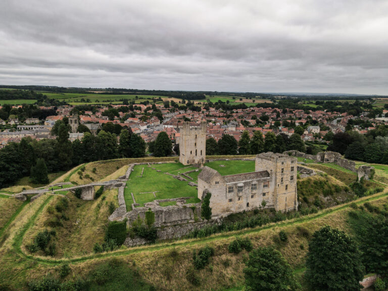 Helmsley Castle, start of the walk from Helmsley to Rievaulx Abbey