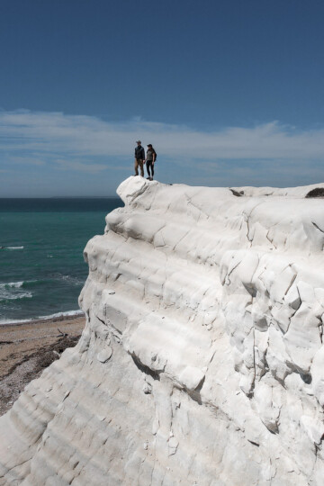 Dan and Beck hiking on Capo Bianco during one of the best hikes in Sicily