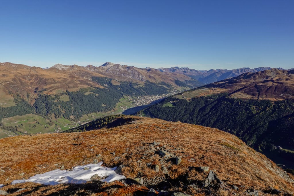 Views of mountains from the summit of Rinerhorn